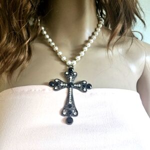 Huge Cross Choker Necklace Renaissance Cross Necklace With Pearls Kim Kardashian